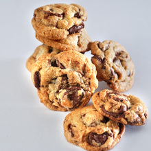 Load image into Gallery viewer, chocolate chunk crispy cookies
